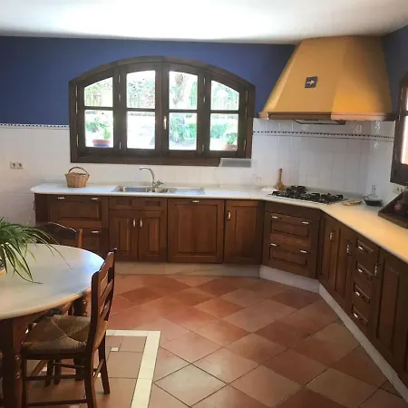 Holiday home Paredejas Del Rey